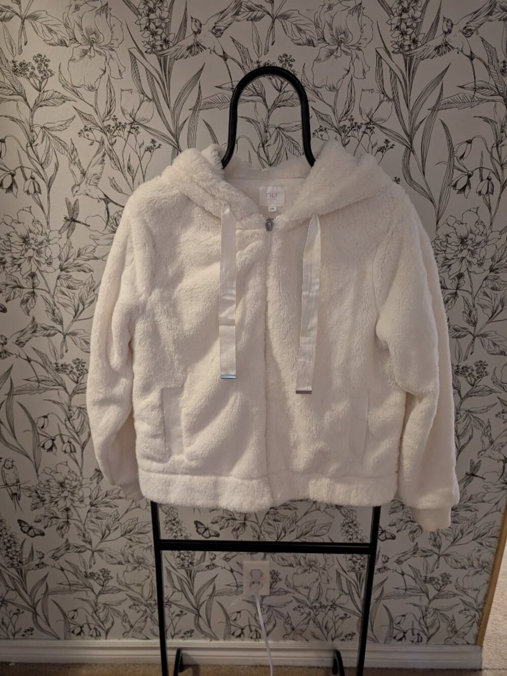 Simons NU Cream Faux Fur Hooded Zip Jacket Size Small